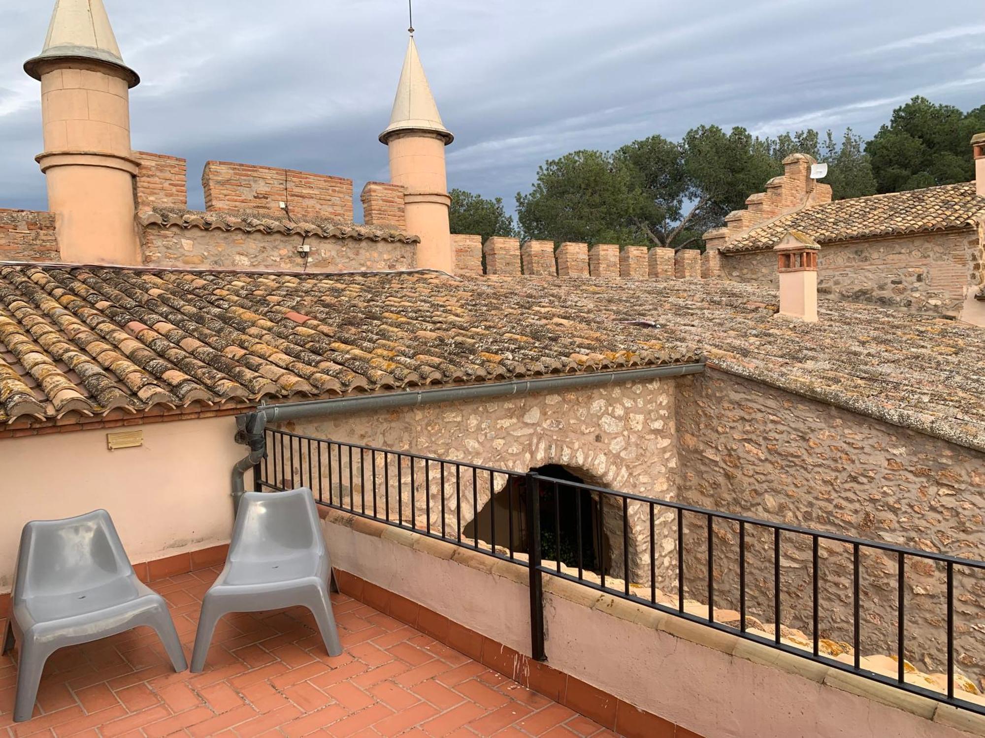 Castillo Con Piscina En Plena Sierra Calderona Segorbe Exterior photo